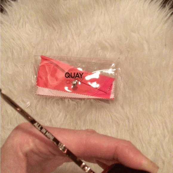 NEW! Quay all in mini tortoise rare